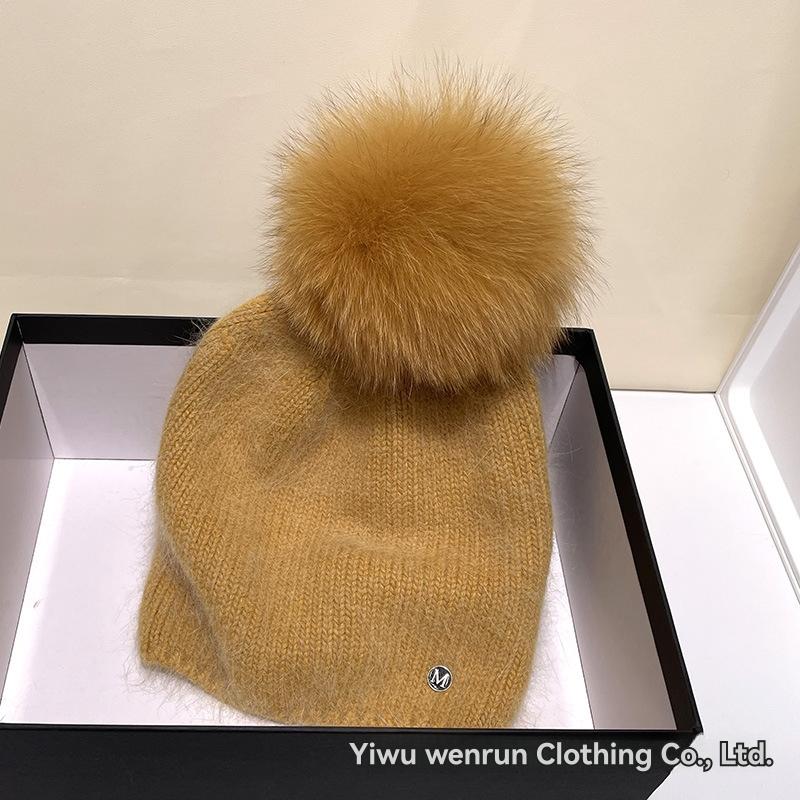 Knitted hat with fun fur pompom | Womens Mützen Accessoires Mützen